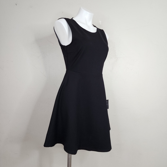 NWT Lulu's Need You Close Black Lace Backless Skater Dress Size Medium - Picture 7 of 16